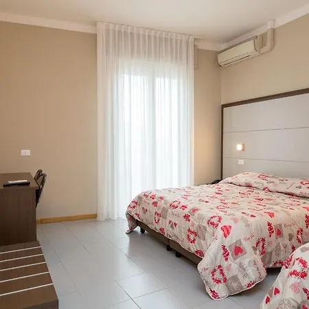 Otel Olimpia 2*